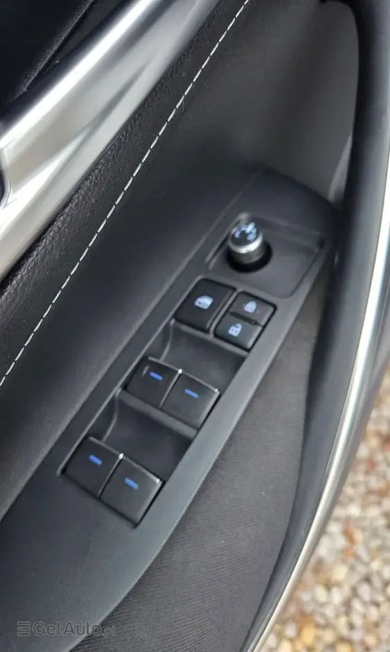 TOYOTA Corolla 1.8 Hybrid Executive