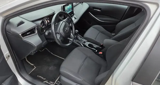 TOYOTA Corolla 1.8 Hybrid Executive