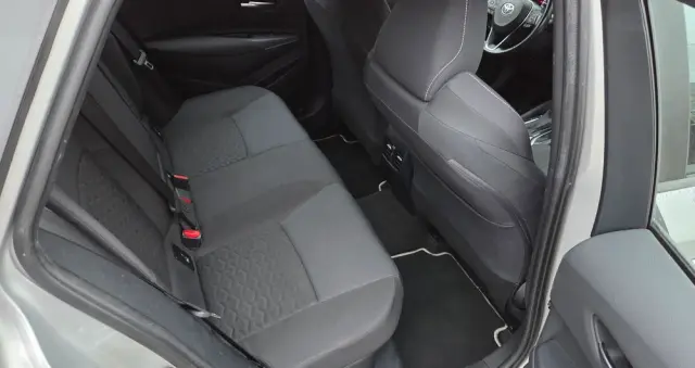 TOYOTA Corolla 1.8 Hybrid Executive