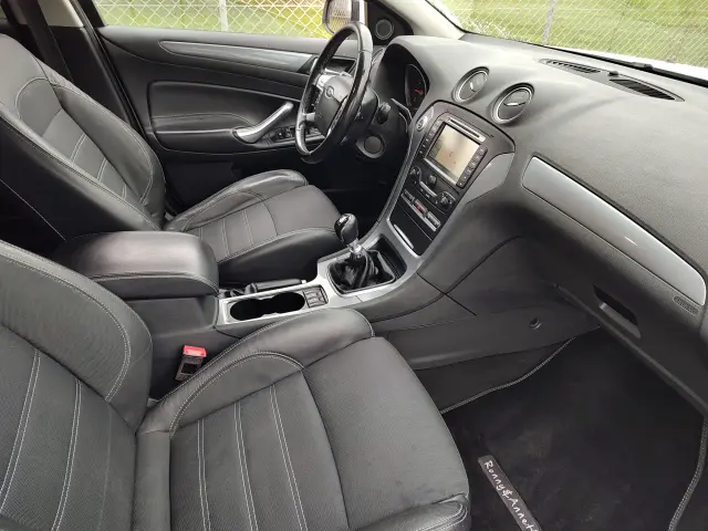 FORD Mondeo Titanium