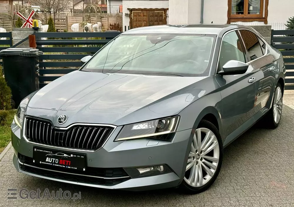 SKODA Superb Combi 2.0 TDI DSG Ambition