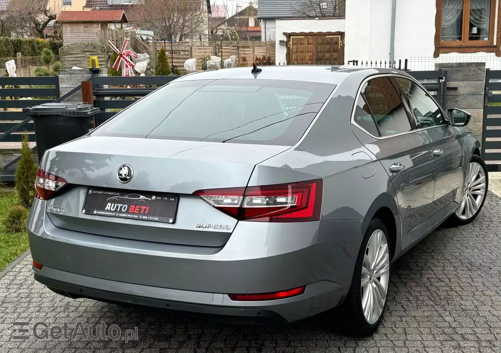SKODA Superb Combi 2.0 TDI DSG Ambition