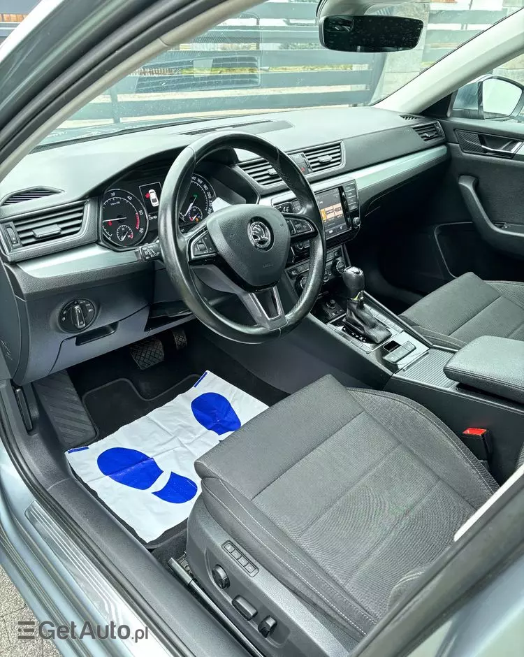 SKODA Superb Combi 2.0 TDI DSG Ambition