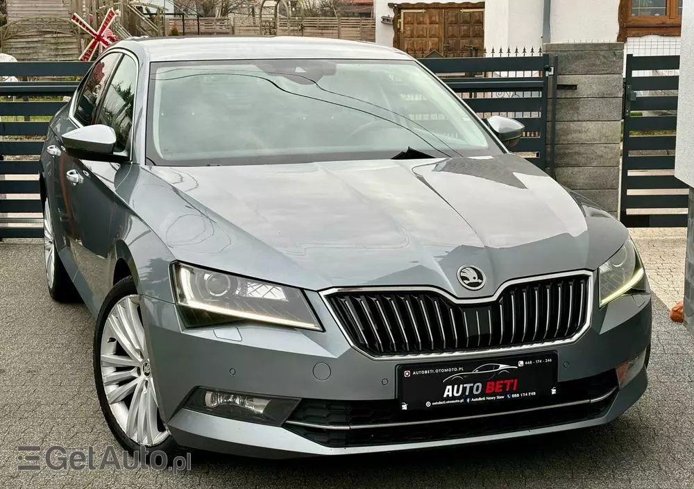 SKODA Superb Combi 2.0 TDI DSG Ambition