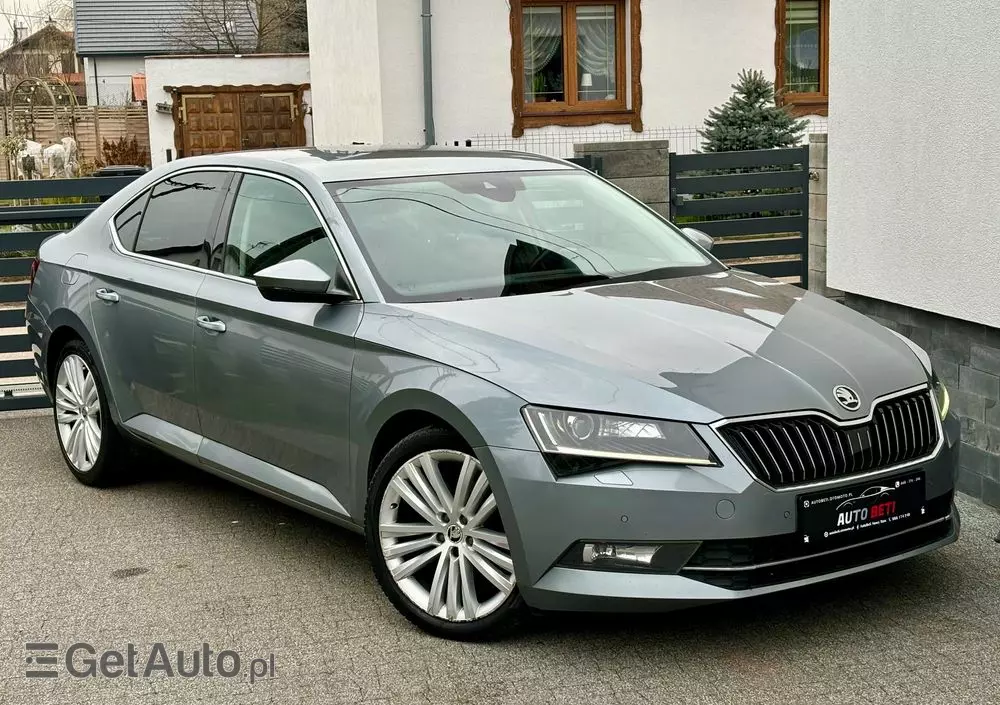 SKODA Superb Combi 2.0 TDI DSG Ambition