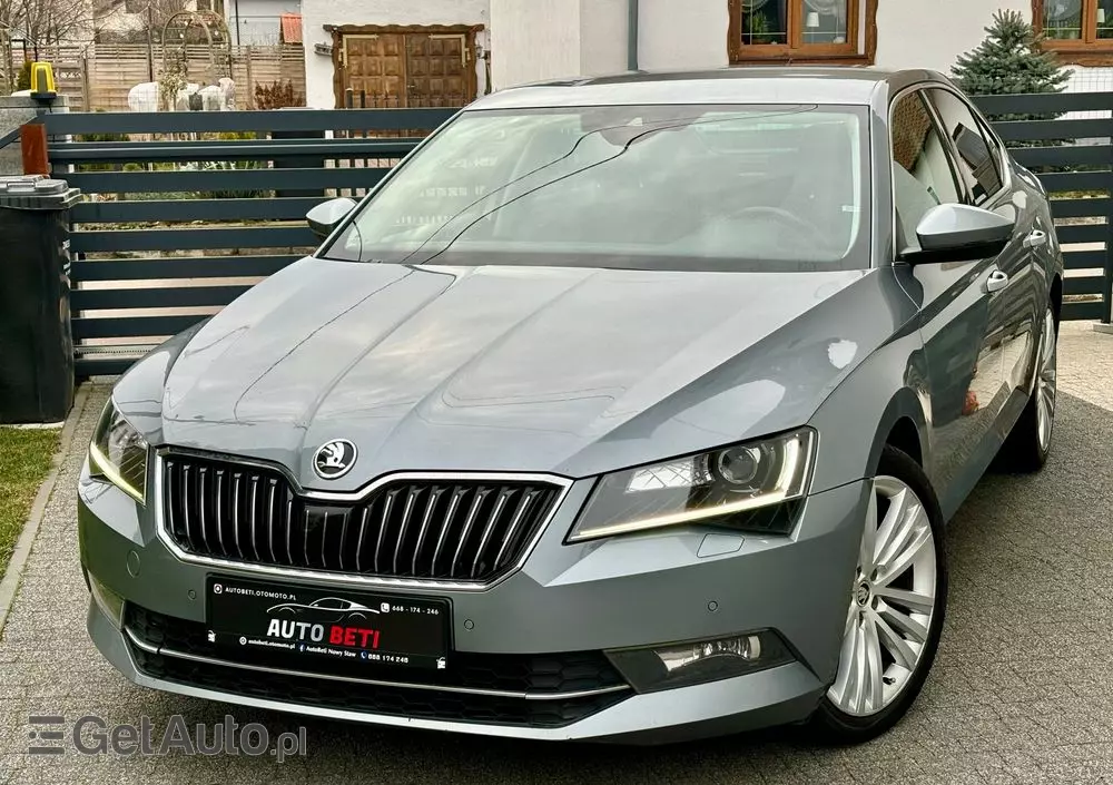 SKODA Superb Combi 2.0 TDI DSG Ambition