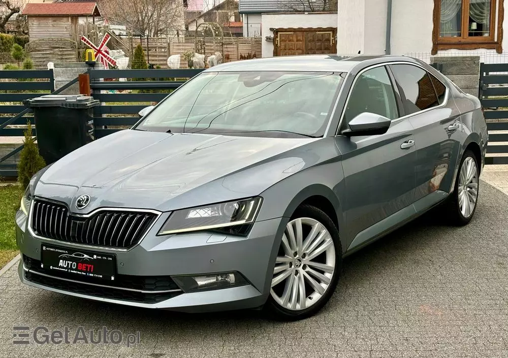 SKODA Superb Combi 2.0 TDI DSG Ambition