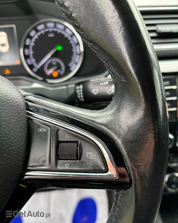 SKODA Superb Combi 2.0 TDI DSG Ambition