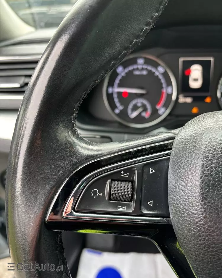 SKODA Superb Combi 2.0 TDI DSG Ambition