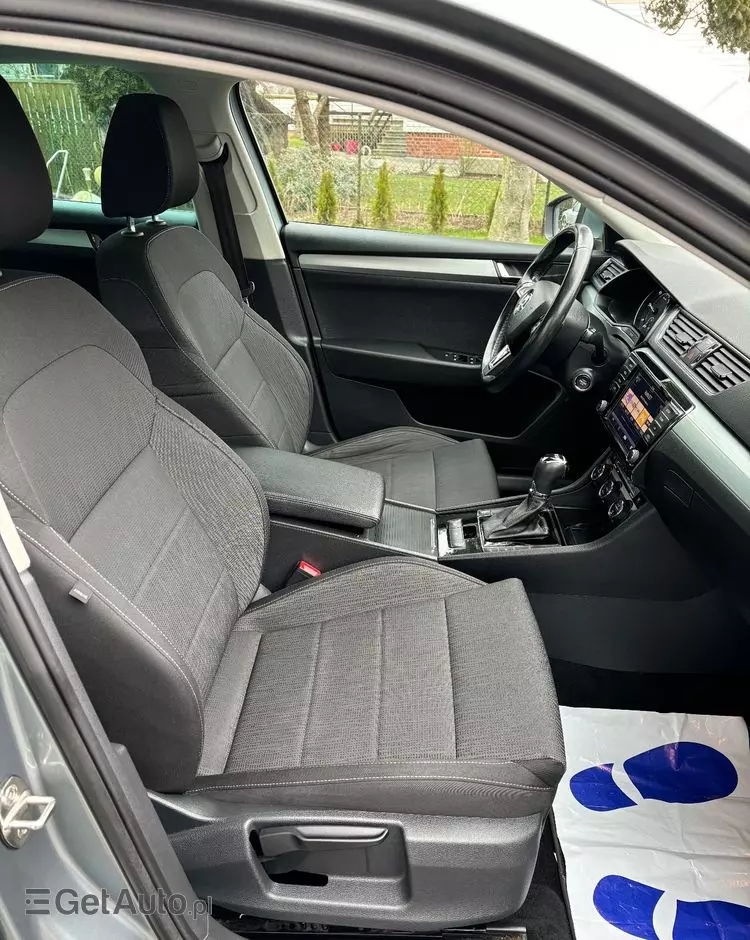 SKODA Superb Combi 2.0 TDI DSG Ambition