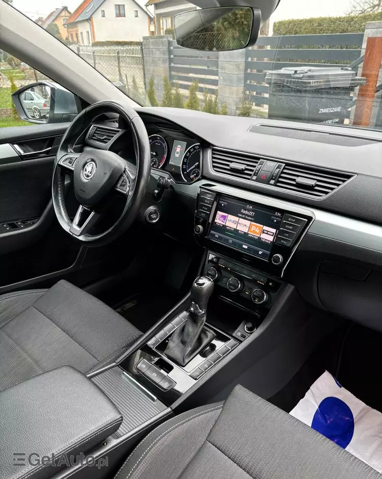 SKODA Superb Combi 2.0 TDI DSG Ambition