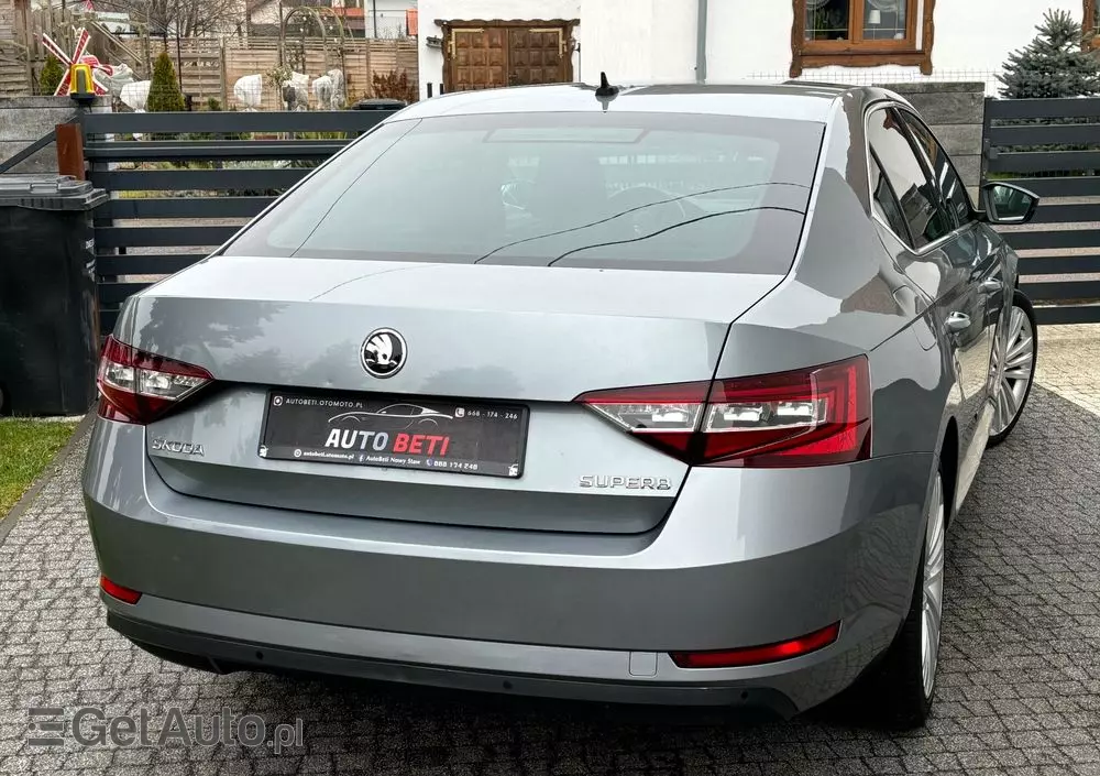 SKODA Superb Combi 2.0 TDI DSG Ambition