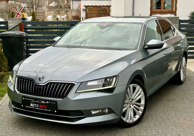 SKODA Superb Combi 2.0 TDI DSG Ambition