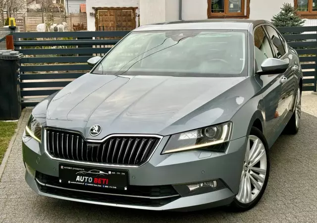 SKODA Superb Combi 2.0 TDI DSG Ambition