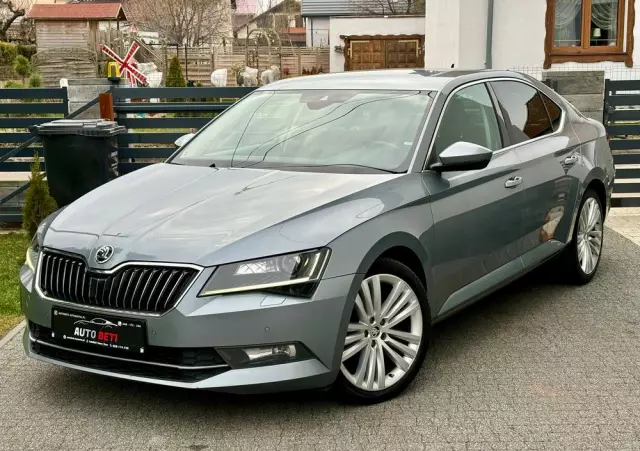 SKODA Superb Combi 2.0 TDI DSG Ambition