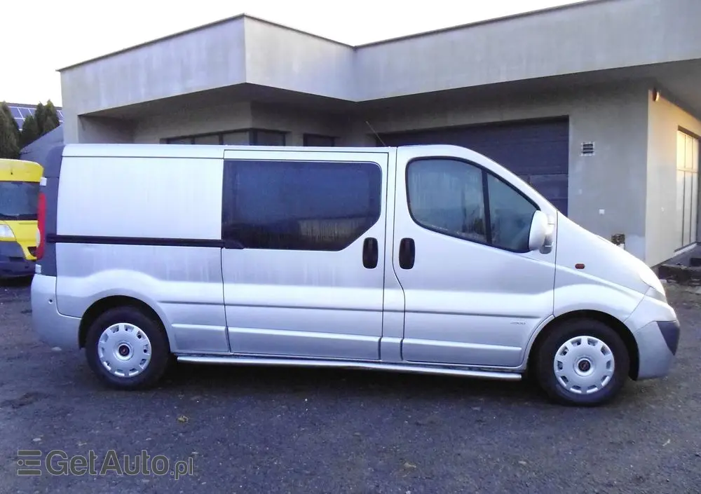 OPEL Vivaro 