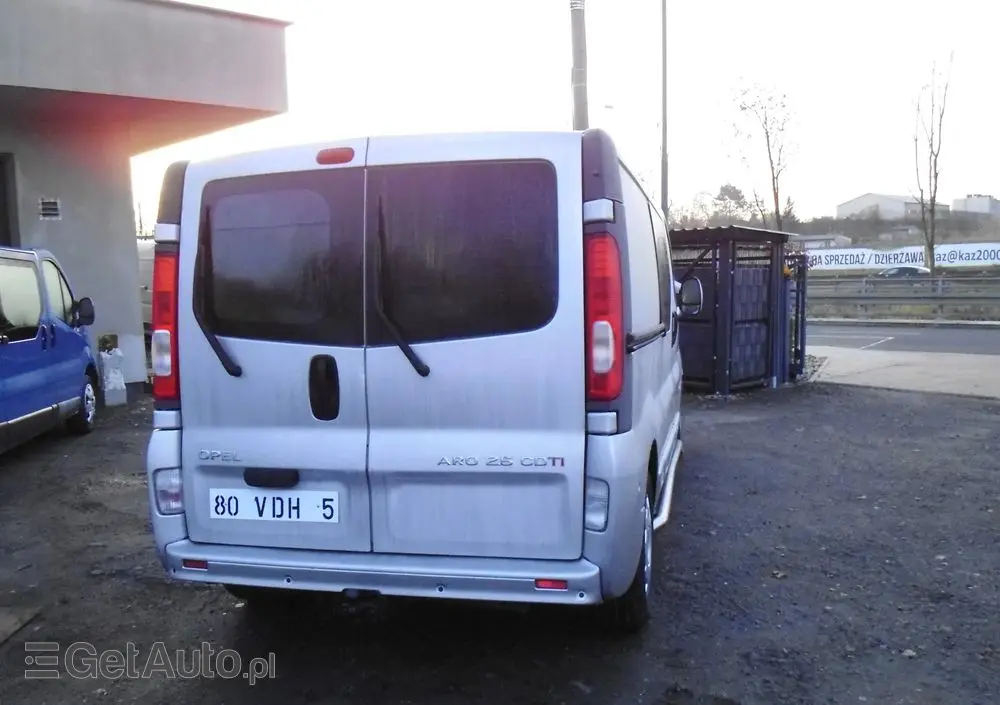 OPEL Vivaro 