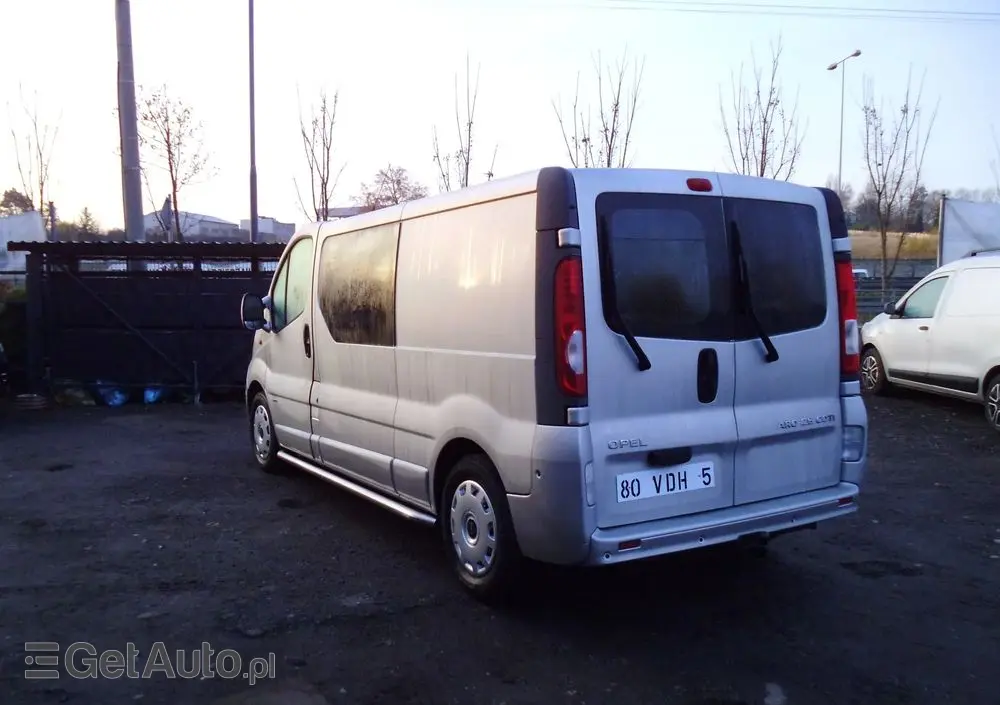 OPEL Vivaro 