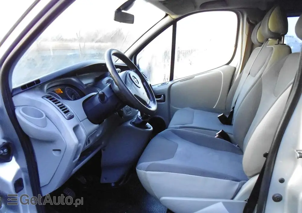 OPEL Vivaro 