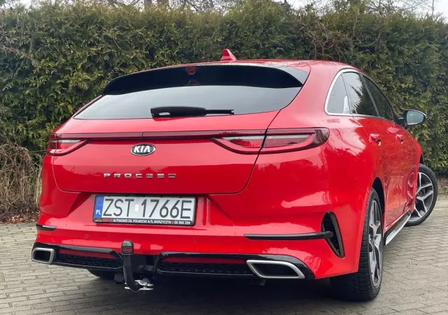 KIA ProCeed 1.4 T-GDI OPF GT LINE