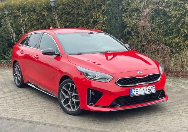 KIA ProCeed 1.4 T-GDI OPF GT LINE