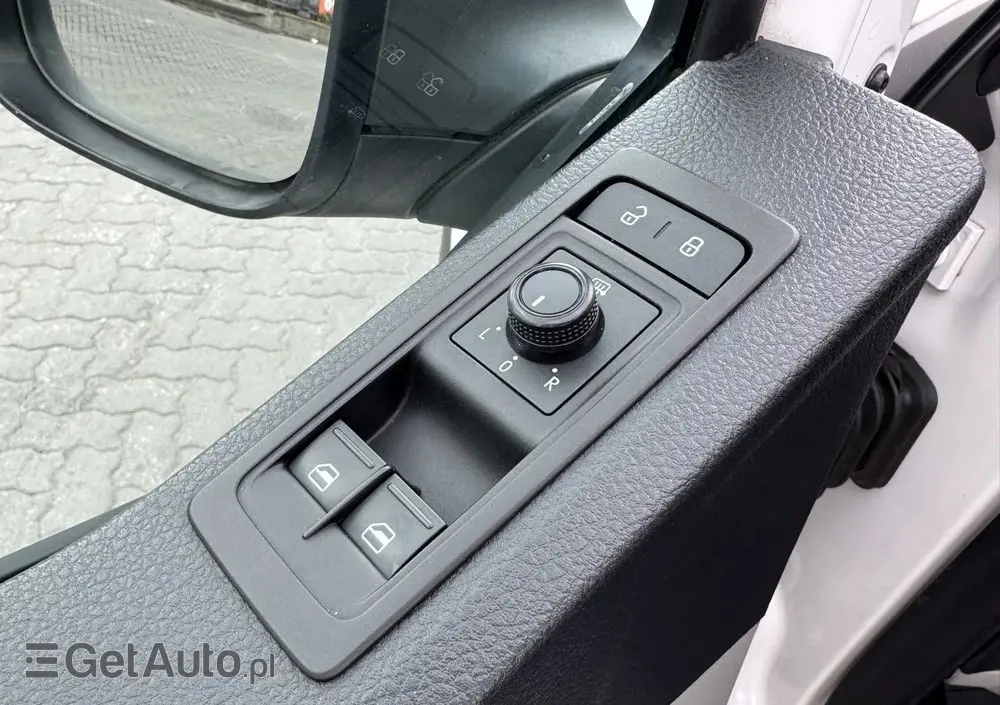 VOLKSWAGEN T6 TRANSPORTER 2,0 TDI 