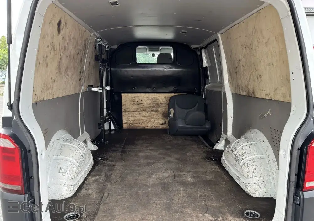 VOLKSWAGEN T6 TRANSPORTER 2,0 TDI 