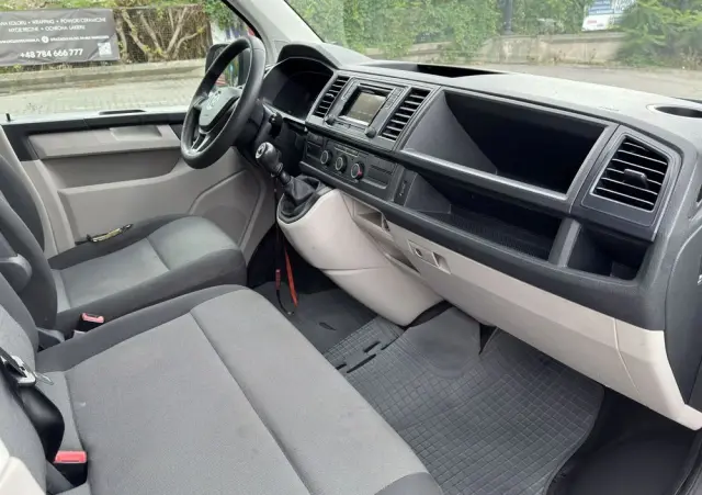 VOLKSWAGEN T6 TRANSPORTER 2,0 TDI 