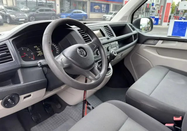 VOLKSWAGEN T6 TRANSPORTER 2,0 TDI 