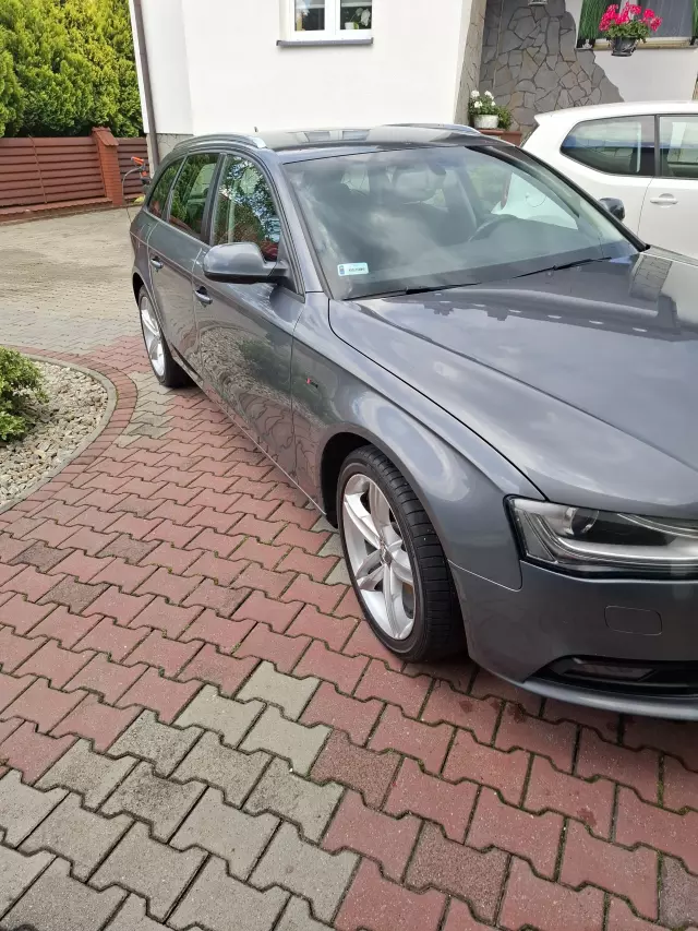 AUDI A4 Avant