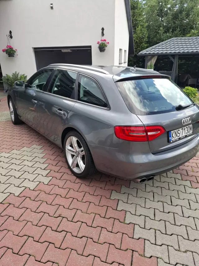 AUDI A4 Avant