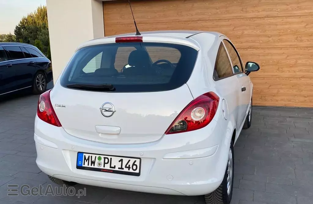 OPEL Corsa 