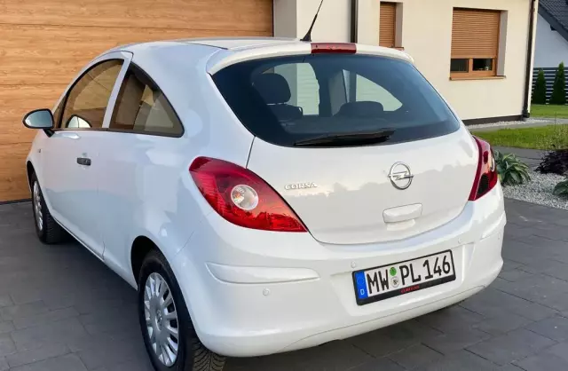 OPEL Corsa 