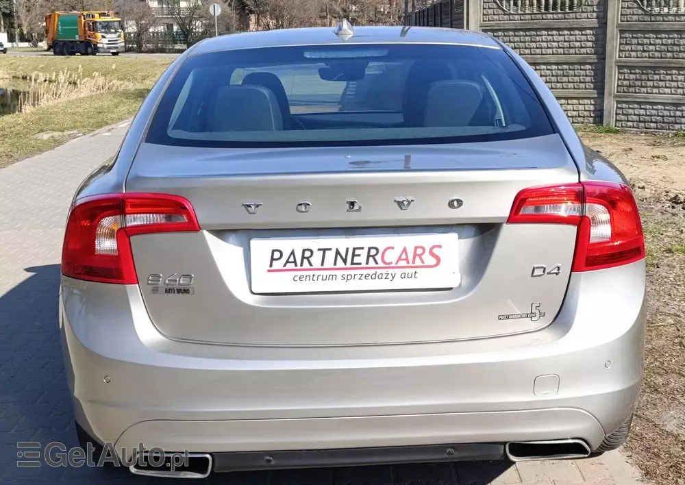 VOLVO S60 D4 Drive-E Momentum