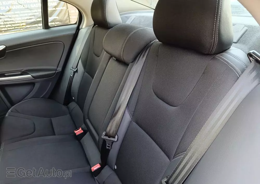 VOLVO S60 D4 Drive-E Momentum