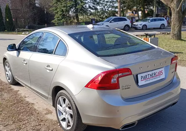 VOLVO S60 D4 Drive-E Momentum
