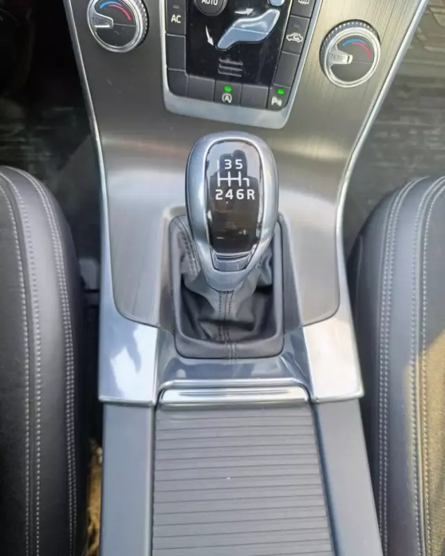 VOLVO S60 D4 Drive-E Momentum