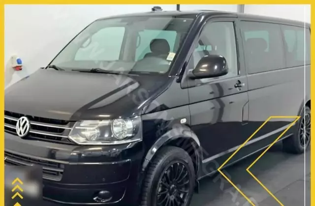 VOLKSWAGEN Caravelle 