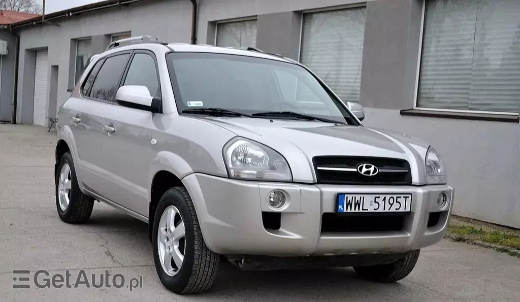 HYUNDAI Tucson 