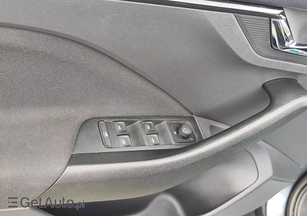 SKODA Kamiq 1.0 TSI Ambition