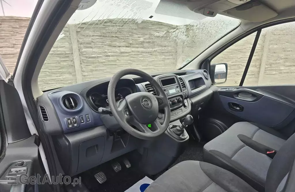 OPEL Vivaro 
