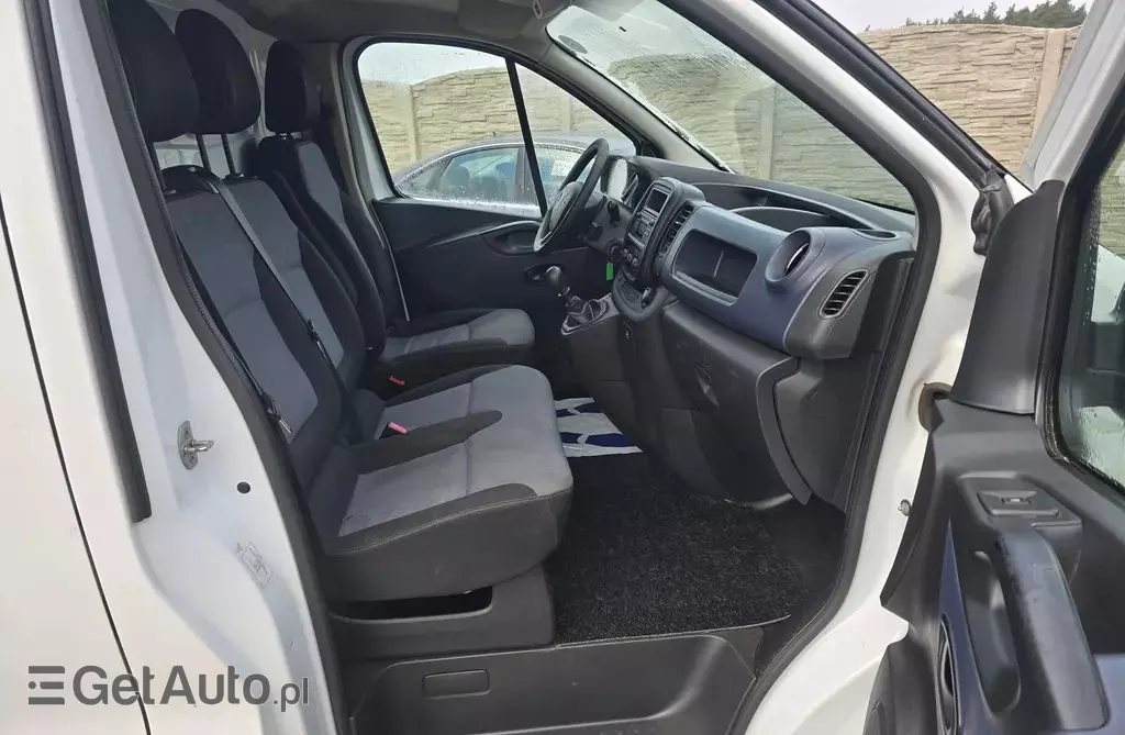 OPEL Vivaro 