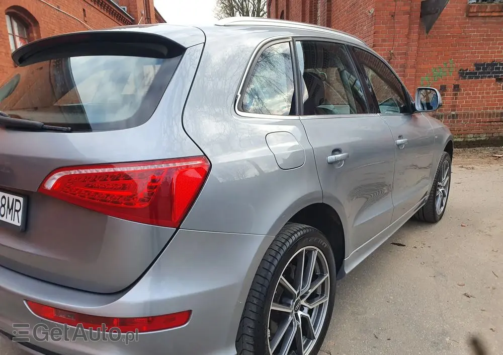 AUDI Q5 2.0 TDI Quattro S tronic
