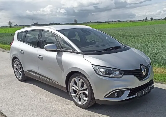 RENAULT Grand Scenic 