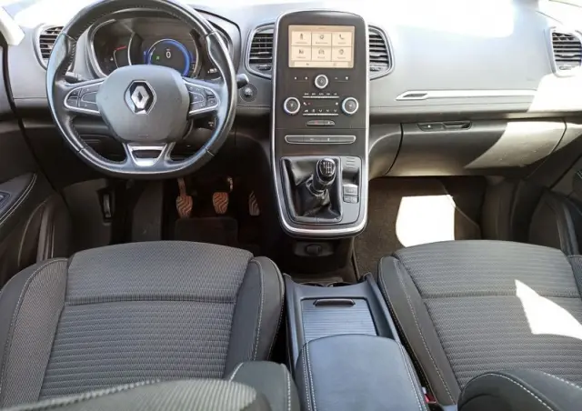 RENAULT Grand Scenic 