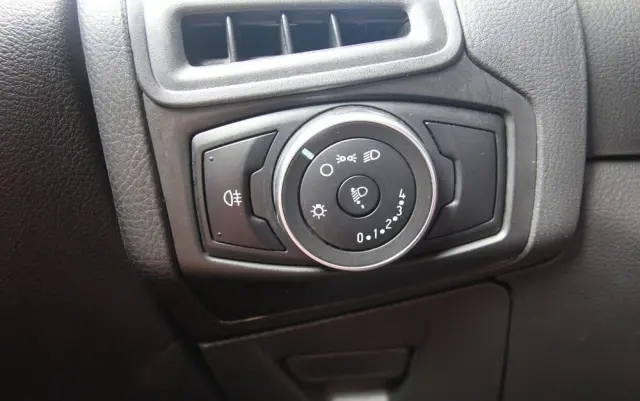 FORD Focus 1.5 EcoBlue Start-Stopp-System ACTIVE DESIGN