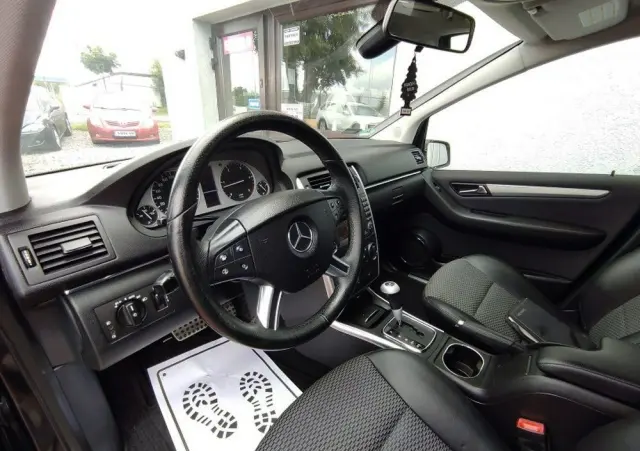 MERCEDES-BENZ Klasa B 