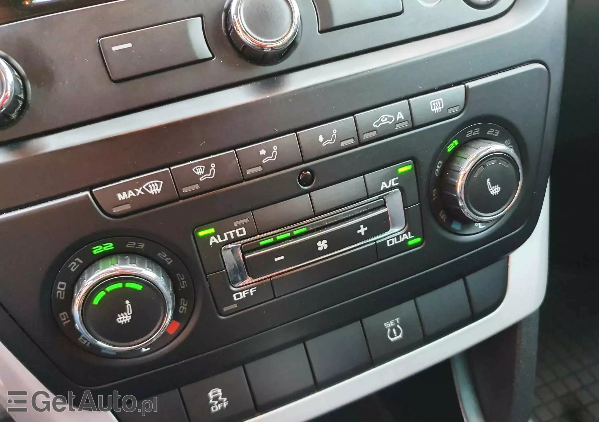 SKODA Yeti 2.0 TDI DPF 4x4 Edition DSG