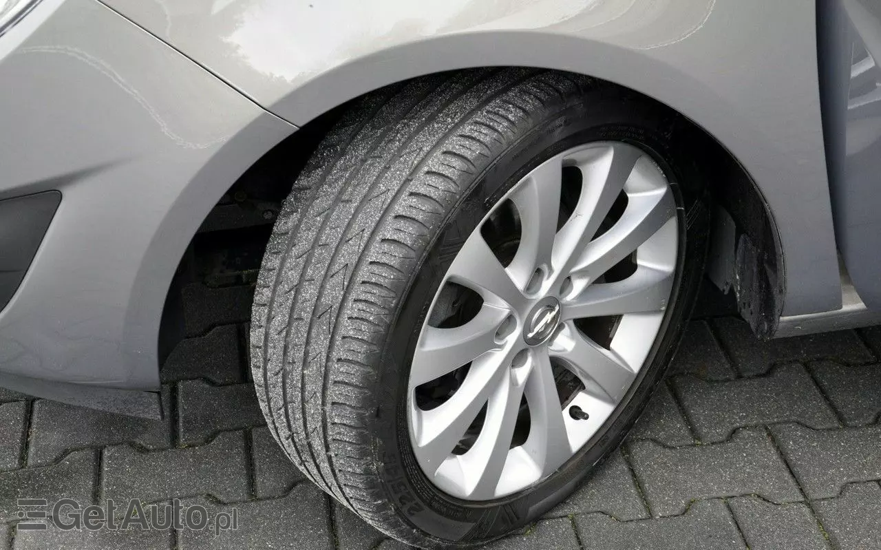 OPEL Meriva 1.4 T Enjoy