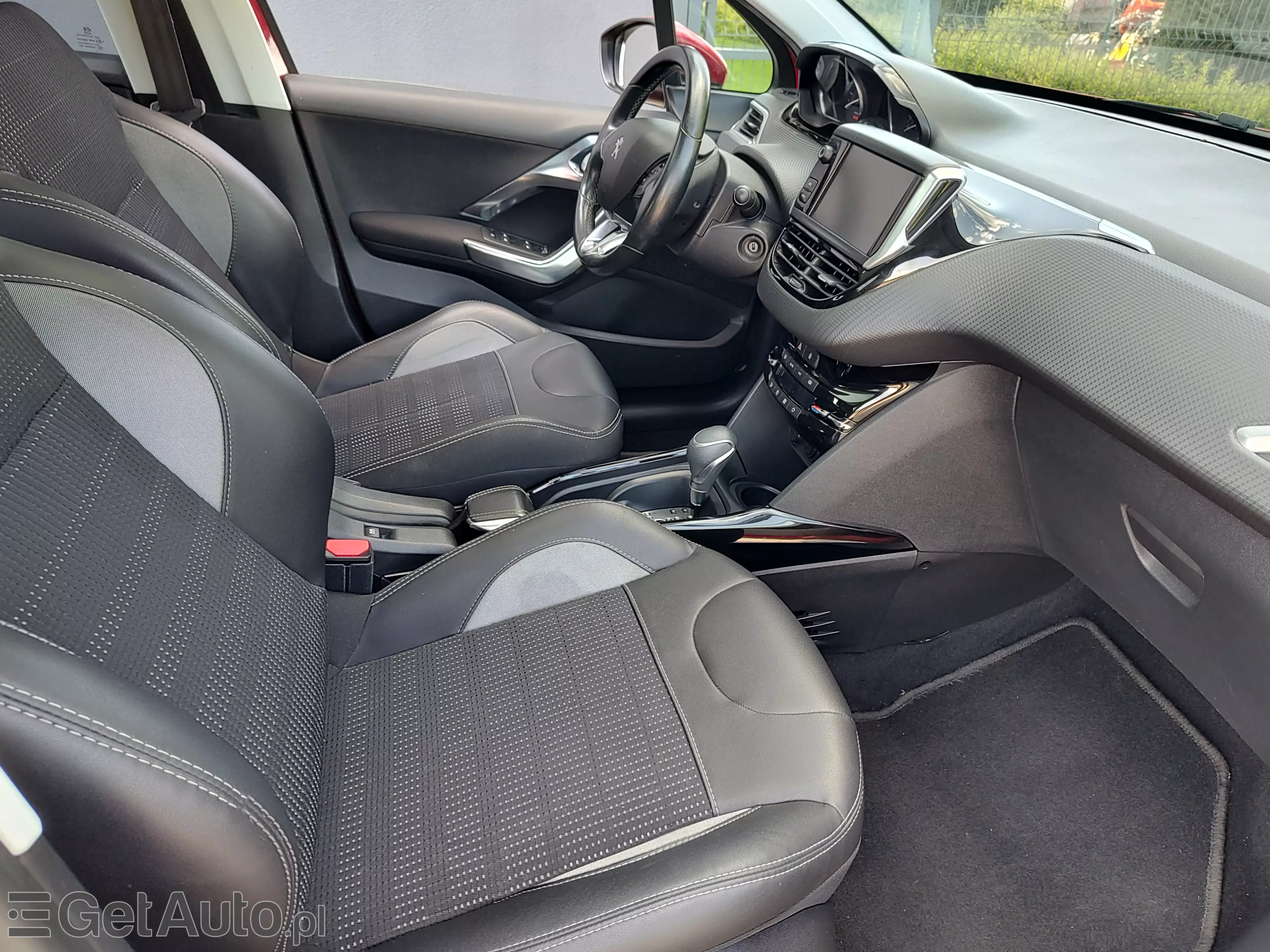 PEUGEOT 2008 Crossway